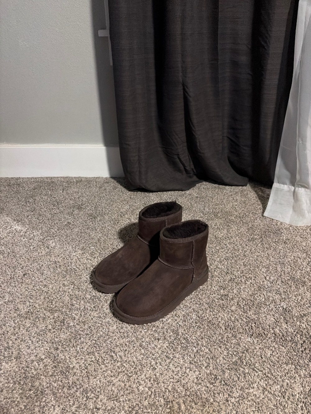 Uggh Classic Mini II Boot